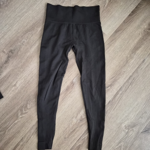 SET Active 2 Piece Brown Leggings and Crop Top Set X REVOLVE - Picture 6 of 12